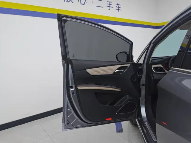 BYD Song MAX — Фото автомобиля 7
