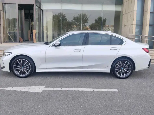 BMW 3 Series — Фото автомобиля 9