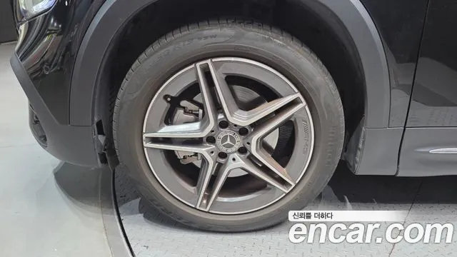 Mercedes-Benz GLB-Class — Фото автомобиля 4