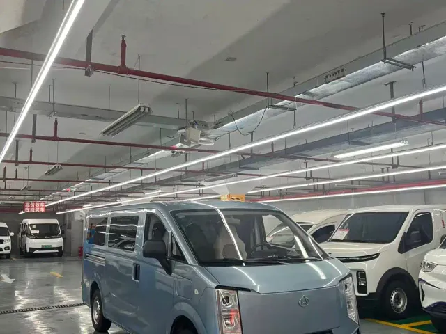 Changan Kuayue Kua Yue Xing Guang EV — Фото автомобиля 3