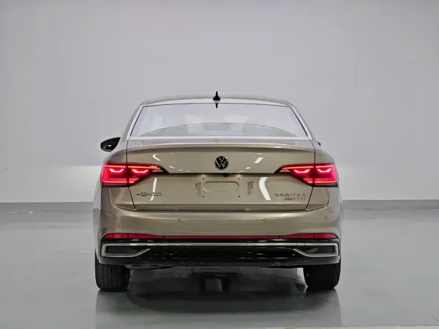 Volkswagen Sagitar — Фото автомобиля 6