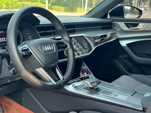 Audi A6L — Фото автомобиля 9