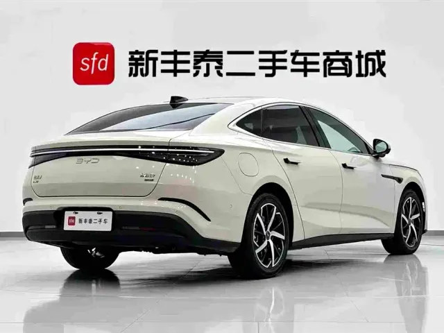 BYD Seal 07 DM-i — Фото автомобиля 6