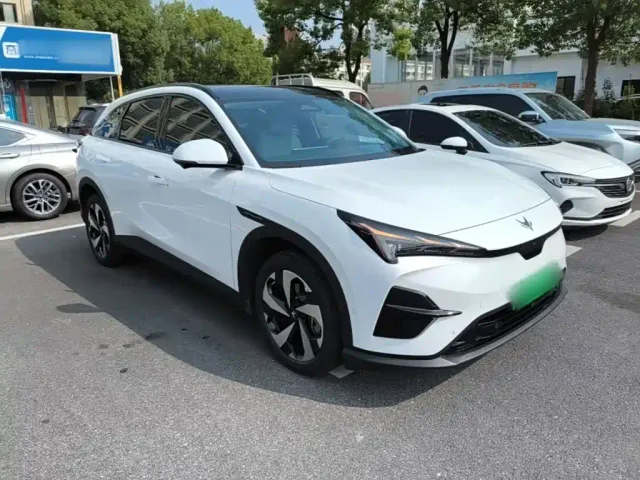 Arcfox Alpha T5 — Фото автомобиля 3