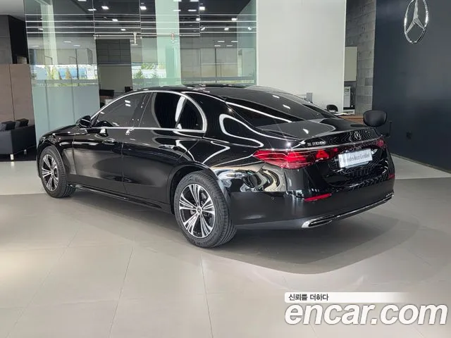 Mercedes-Benz E-Class W214 — Фото автомобиля 2