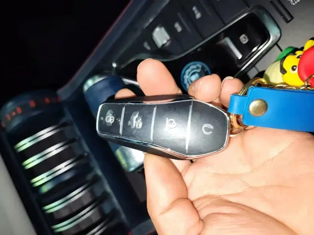 BYD Yuan PLUS — Фото автомобиля 8