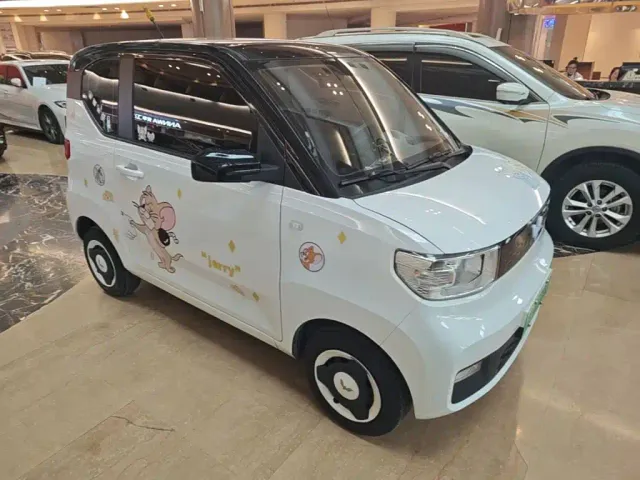 Wuling Hongguang Mini EV — Фото автомобиля 27