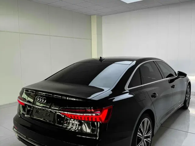 Audi A6L — Фото автомобиля 5