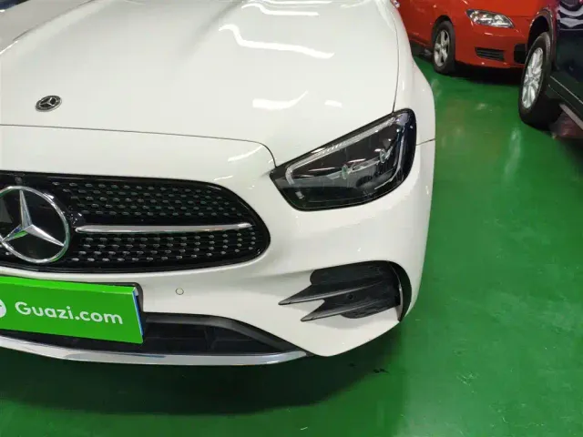 Mercedes-Benz E-Class — Фото автомобиля 14