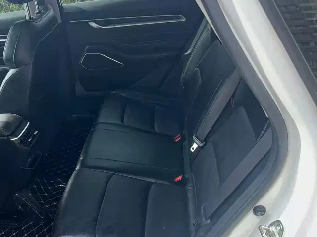 Geely Emgrand — Фото автомобиля 15