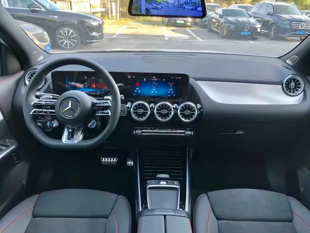 Mercedes-Benz GLA-Class AMG — Фото автомобиля 9