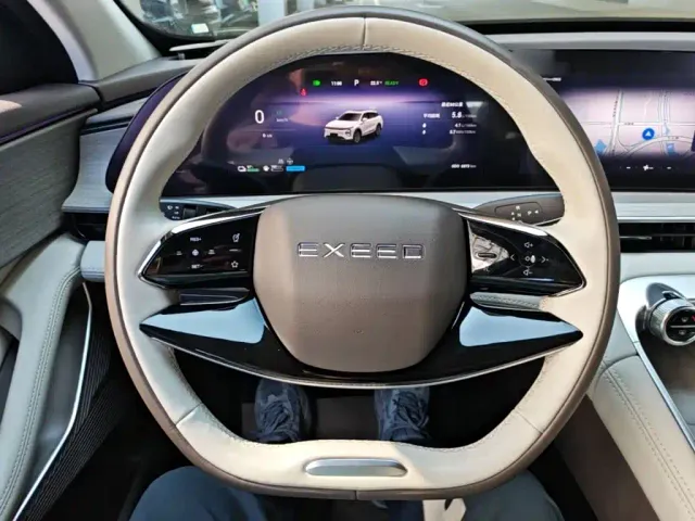 Exeed RX — Фото автомобиля 10