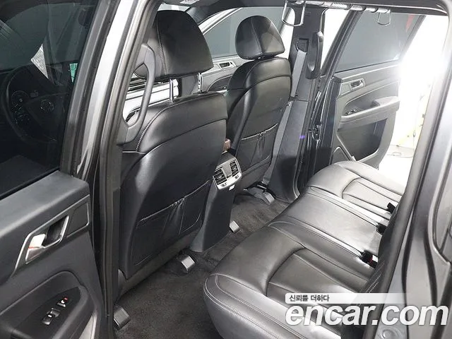 KG_Mobility_Ssangyong Rexton Новый Rexton Sport Khan Дизель 2.2 4WD — Фото автомобиля 16