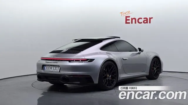 Porsche 911 — Фото автомобиля 2