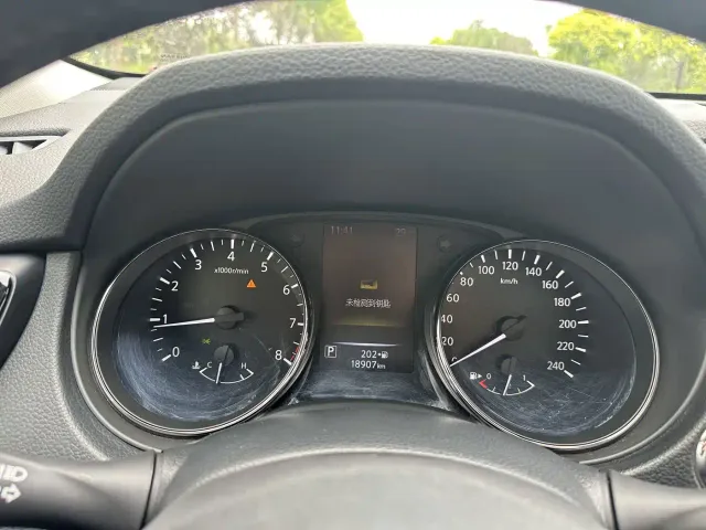 Nissan X-Trail — Фото автомобиля 17