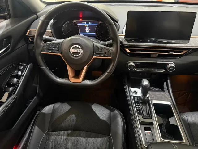 Nissan Teana — Фото автомобиля 9