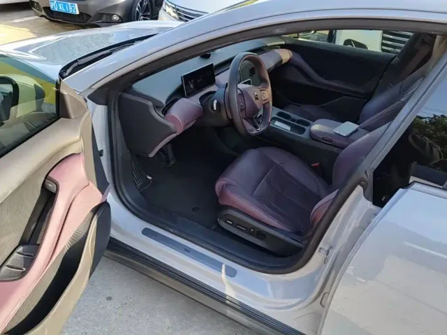 Nio ET5 Touring — Фото автомобиля 15