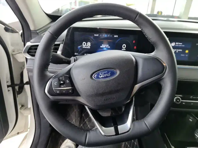 Ford Escort — Фото автомобиля 10