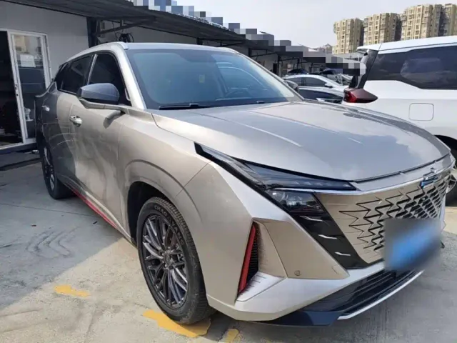 Changan Z6 — Фото автомобиля 3