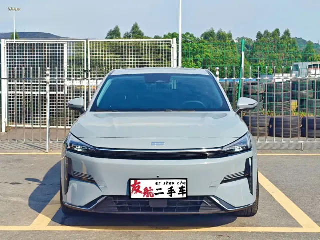 Geely Galaxy L6 — Фото автомобиля 3