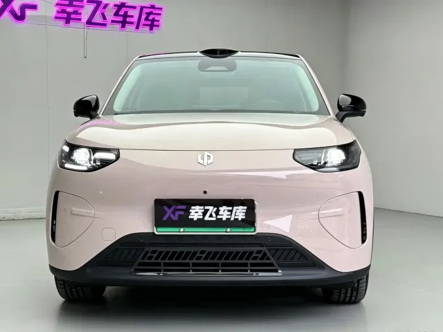 Leapmotor A10 — Фото автомобиля 2