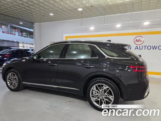 Genesis GV70 2.5T Бензин 2WD — Фото автомобиля 6