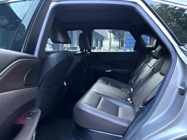 Lexus RX — Фото автомобиля 5