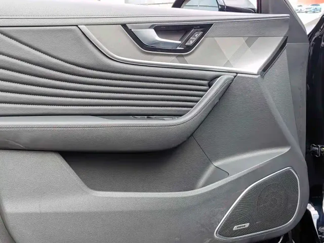 Hongqi HS5 — Фото автомобиля 15