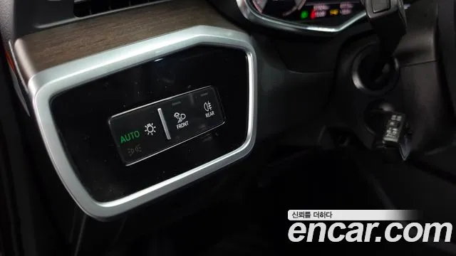 Audi A6 45 TFSI quattro Premium — Фото автомобиля 18