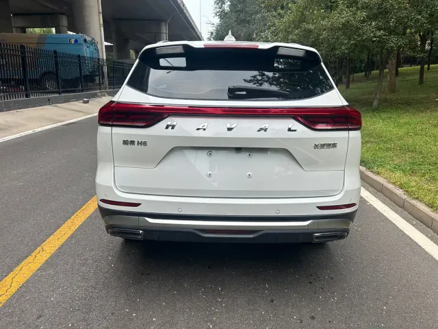 Haval H6 — Фото автомобиля 15