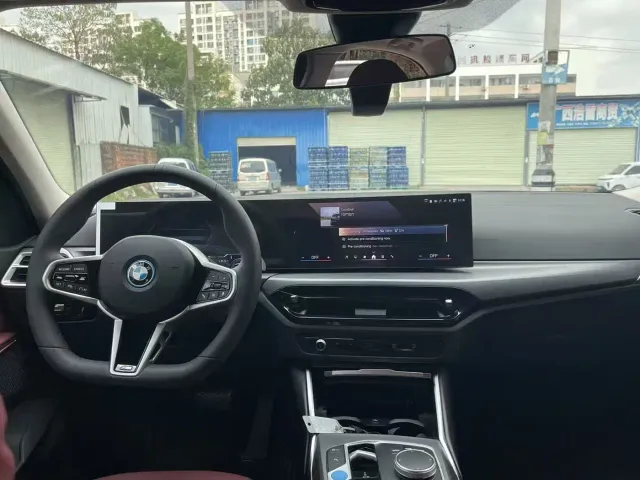 BMW i3 — Фото автомобиля 5