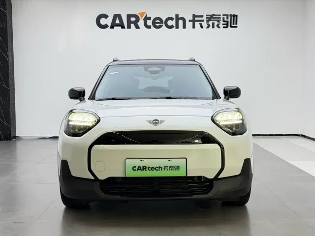 MINI Electric MINI ACEMAN — Фото автомобиля 2