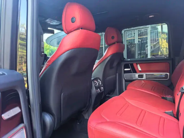 Mercedes-Benz G-Class — Фото автомобиля 12