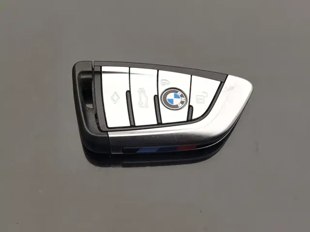 BMW 5 Series — Фото автомобиля 19