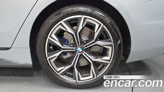 BMW 4 Series G22 — Фото автомобиля 6