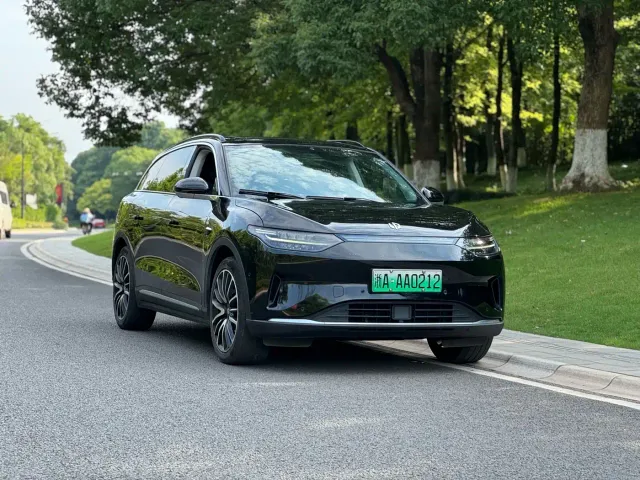 Leapmotor C11 — Фото автомобиля 3