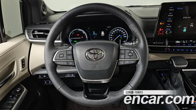 Toyota Sienna — Фото автомобиля 13