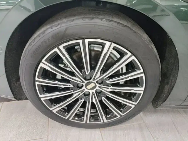 Geely Galaxy Xingyao 8 — Фото автомобиля 22