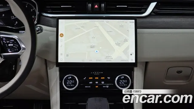 Jaguar F-Pace — Фото автомобиля 19