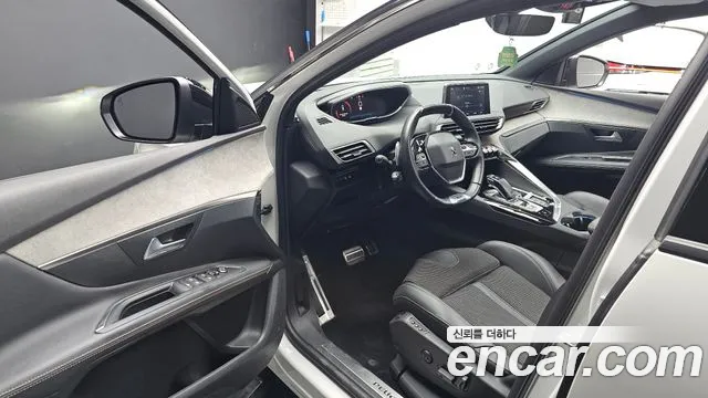 Peugeot 3008 — Фото автомобиля 9
