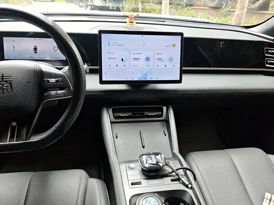 BYD Qin L 2024 DM-i 120KM Leading — Фото автомобиля 13