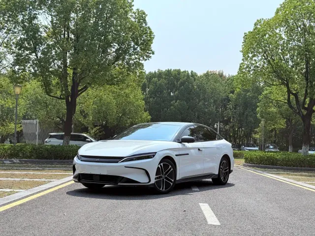 Фотография автомобиля — BYD Han