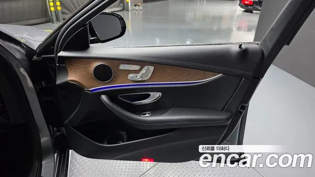 Mercedes-Benz E-Class W213 — Фото автомобиля 14