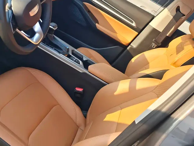 Geely Emgrand — Фото автомобиля 6