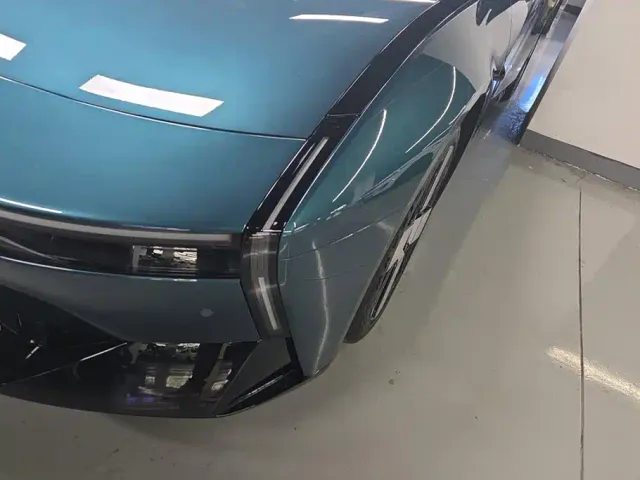 Xpeng P7 — Фото автомобиля 5