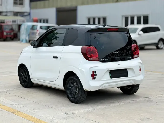Roewe Clever — Фото автомобиля 5