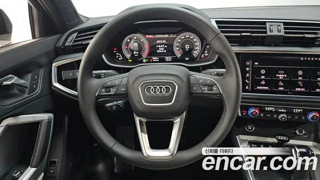 Audi Q3 35 TDI Premium — Фото автомобиля 12