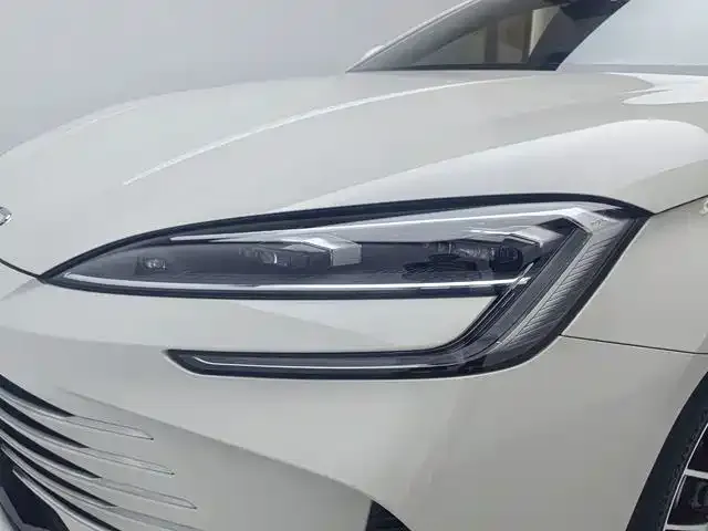 BYD Seal — Фото автомобиля 15
