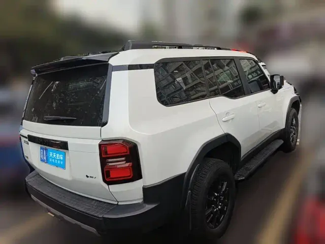 Toyota Prado — Фото автомобиля 2