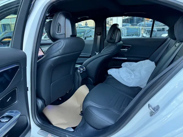 Mercedes-Benz C-Class — Фото автомобиля 10